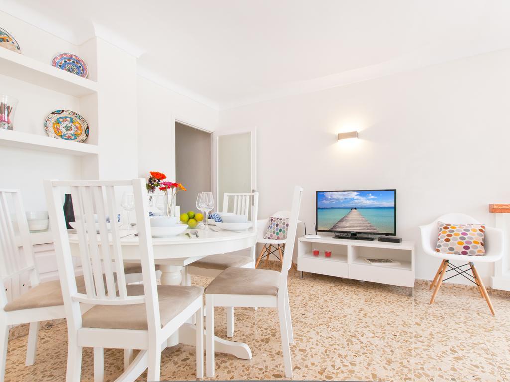 Pins-tugores Long Apartment